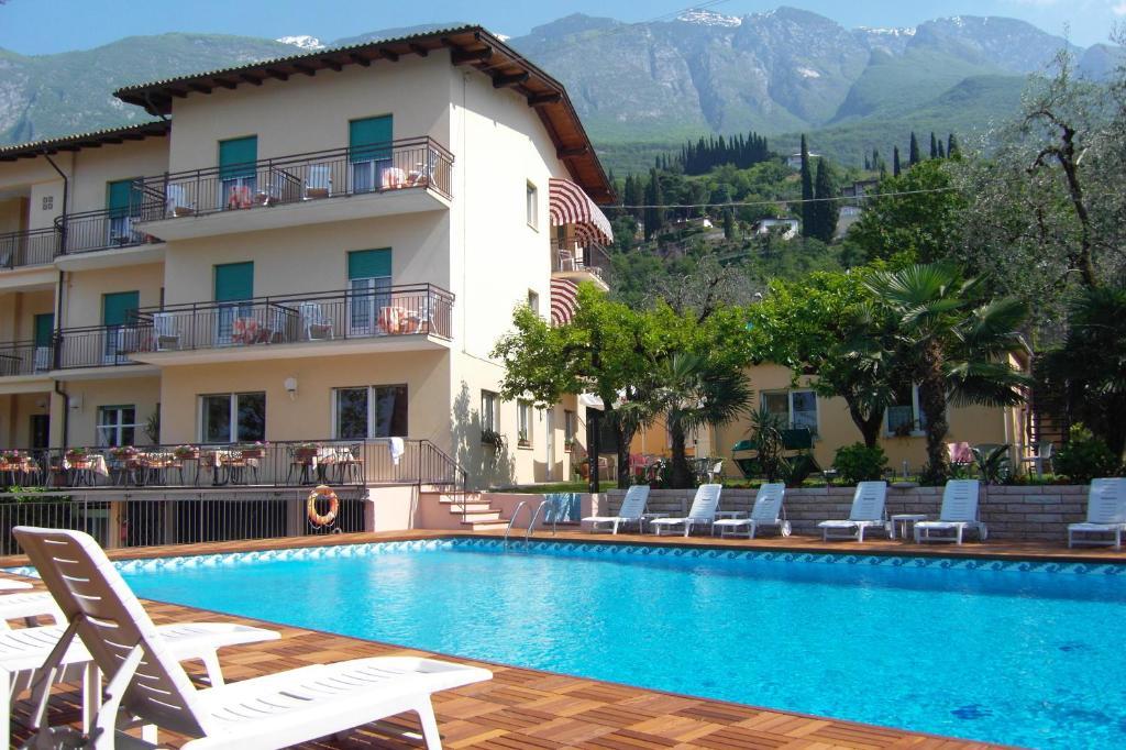 Hotel Casa Serena Malcesine Dış mekan fotoğraf