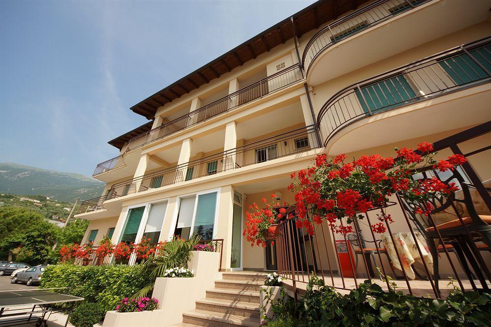 Hotel Casa Serena Malcesine Dış mekan fotoğraf