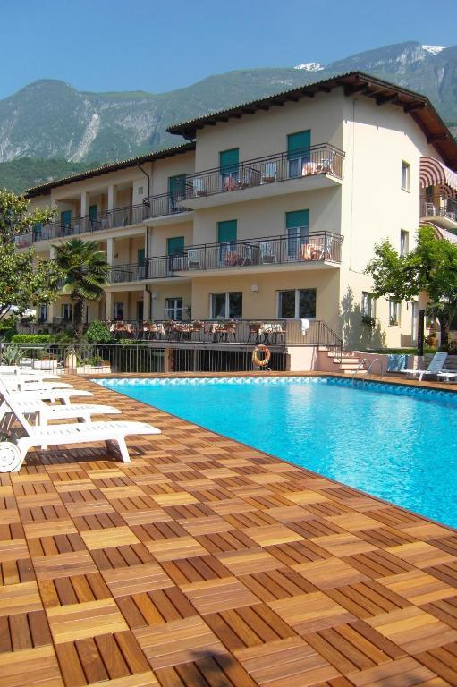 Hotel Casa Serena Malcesine Dış mekan fotoğraf